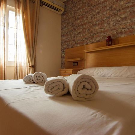 Rentalsevilla Centrico Apartamento Junto Al Guadalquivir Con Parking Coche Mediano Zewnętrze zdjęcie