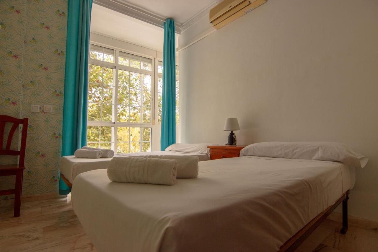 Rentalsevilla Centrico Apartamento Junto Al Guadalquivir Con Parking Coche Mediano Zewnętrze zdjęcie